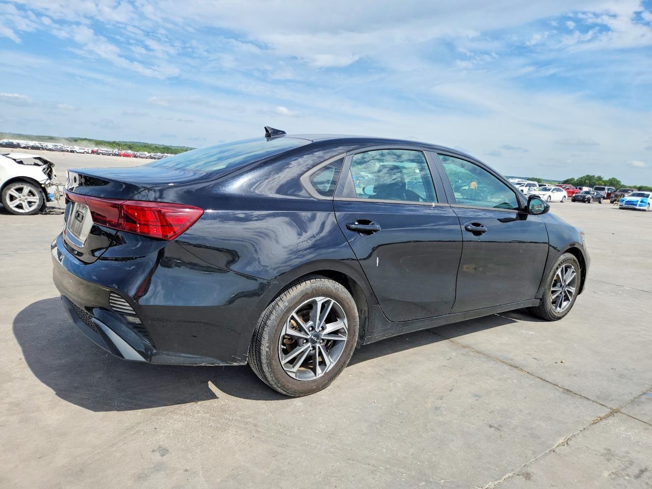 2022 KIA FORTE