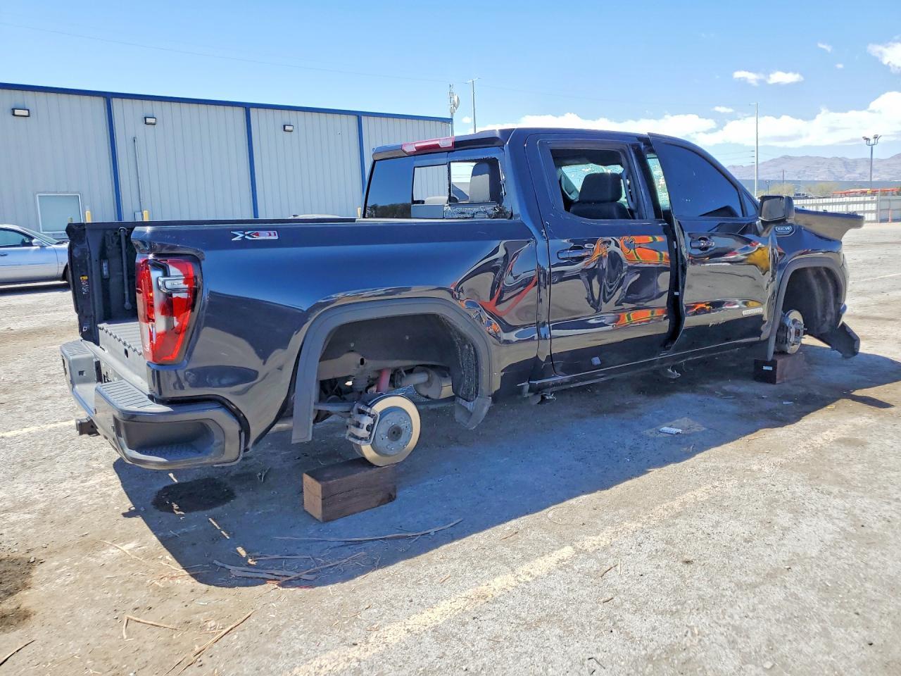 2023 GMC Sierra