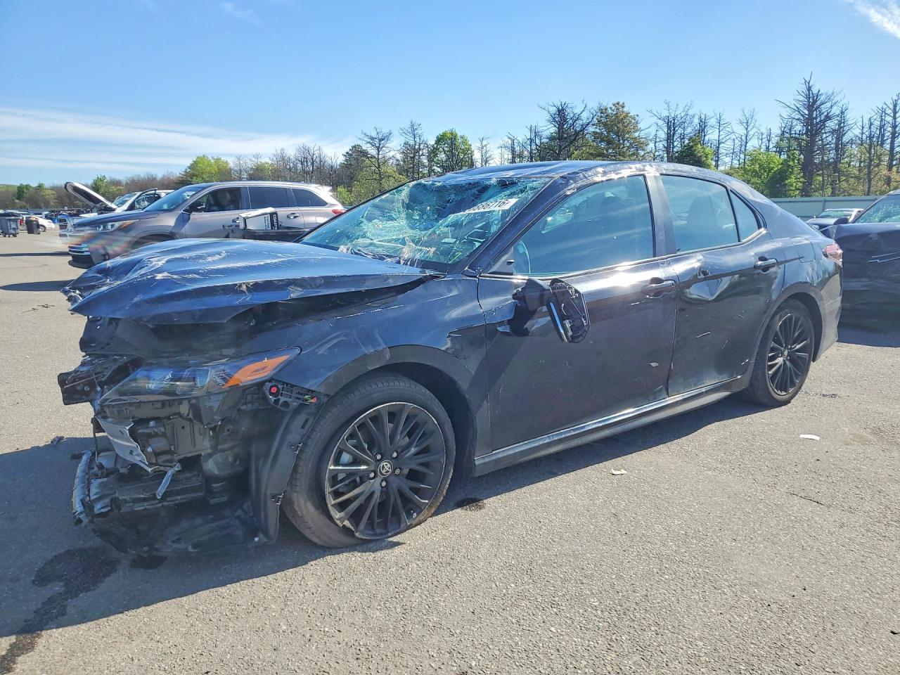 2022 TOYOTA CAMRY