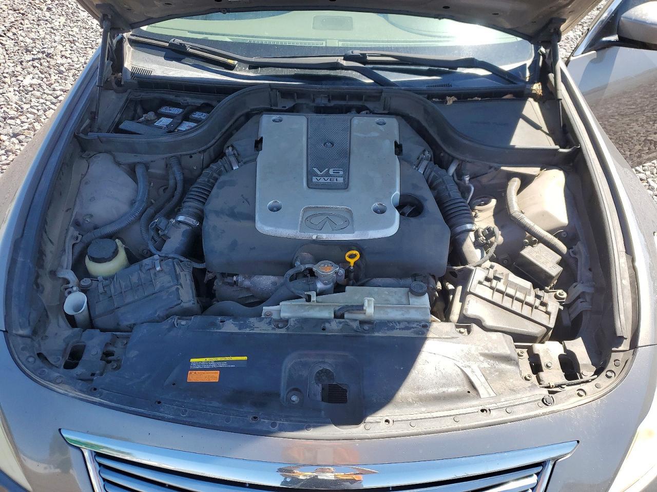 2011 INFINITI G37