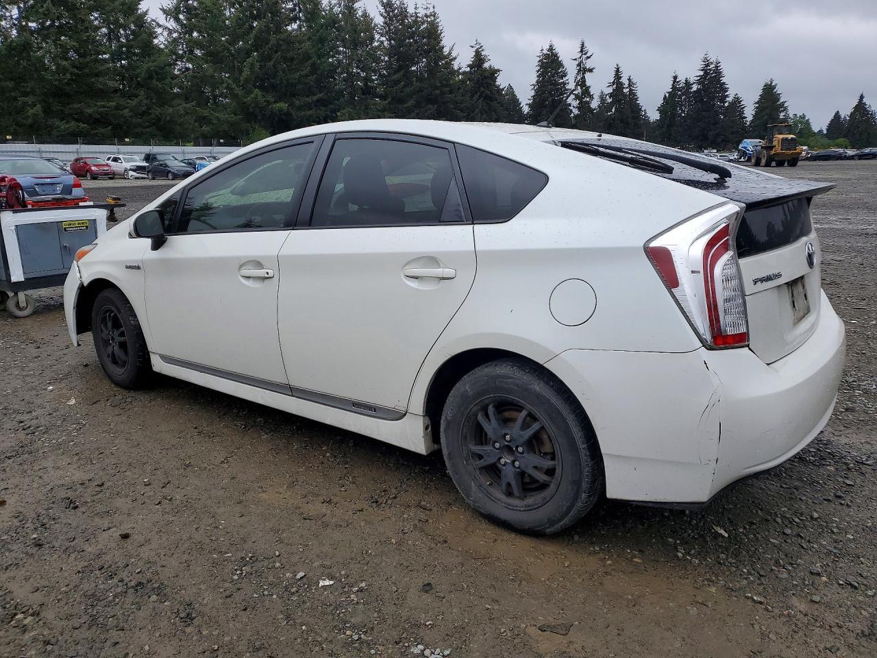 2015 TOYOTA PRIUS