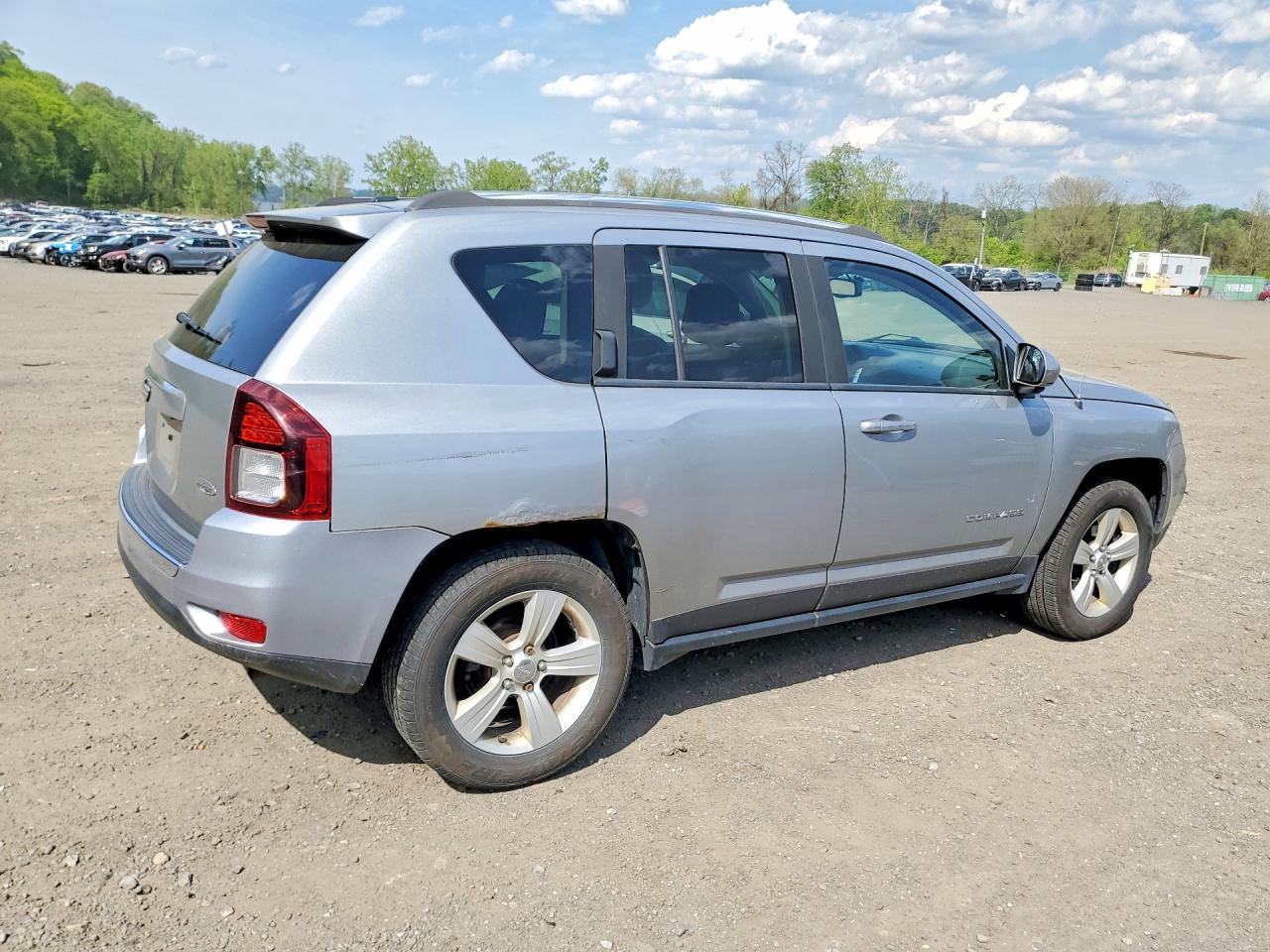 2015 JEEP Compass