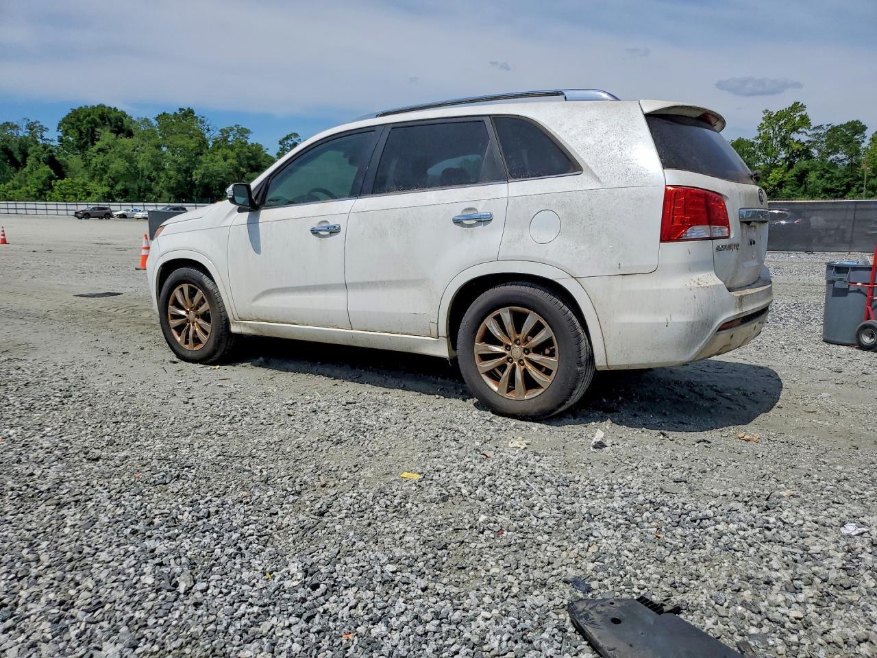 2011 KIA SORENTO