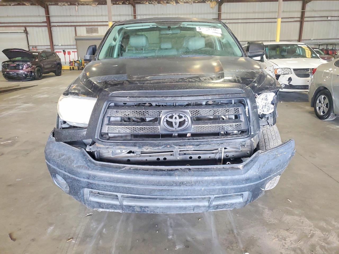 2011 TOYOTA TUNDRA