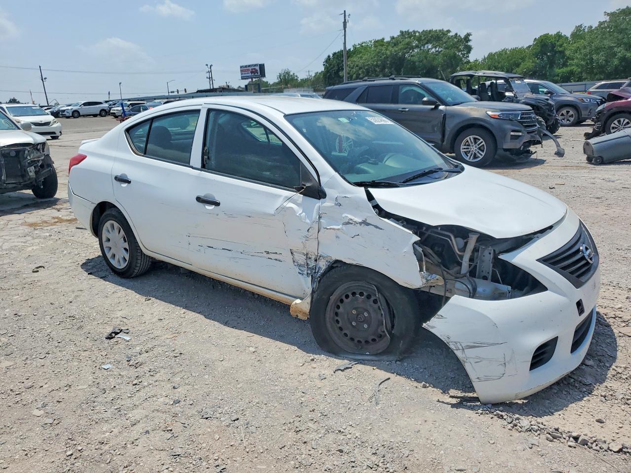 2014 NISSAN VERSA