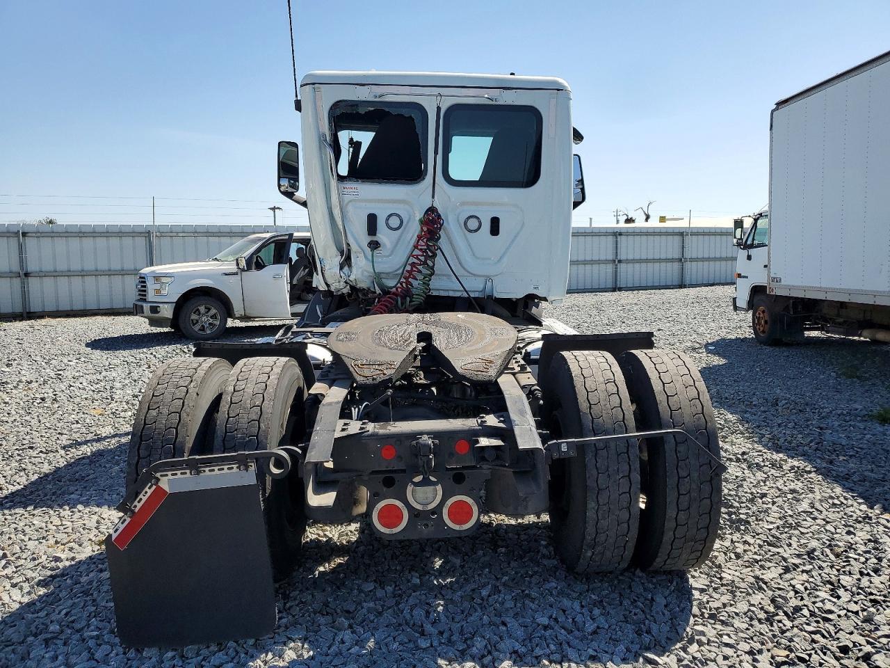 2024 FREIGHTLINER CASCADIA