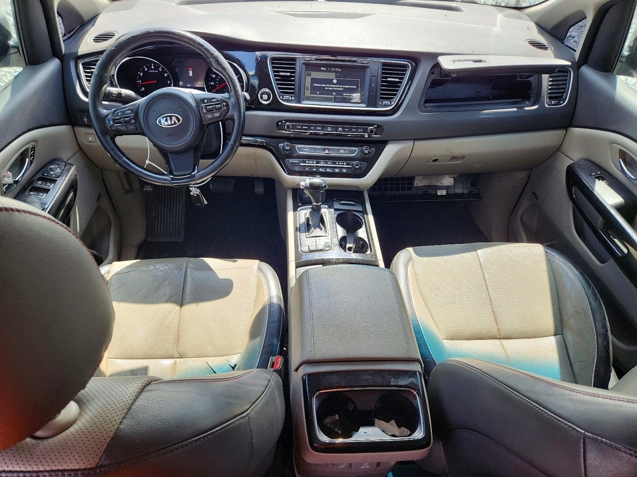 2016 KIA SEDONA