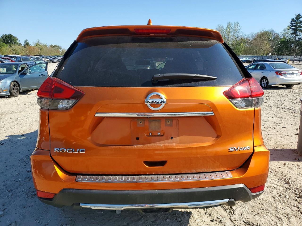 2017 NISSAN ROGUE