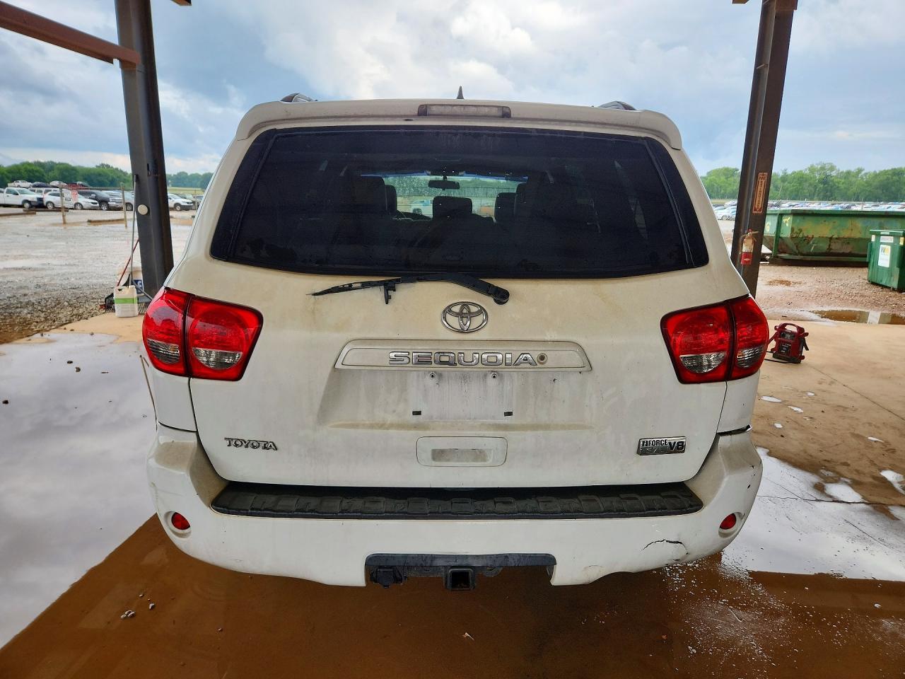 2010 TOYOTA Sequoia
