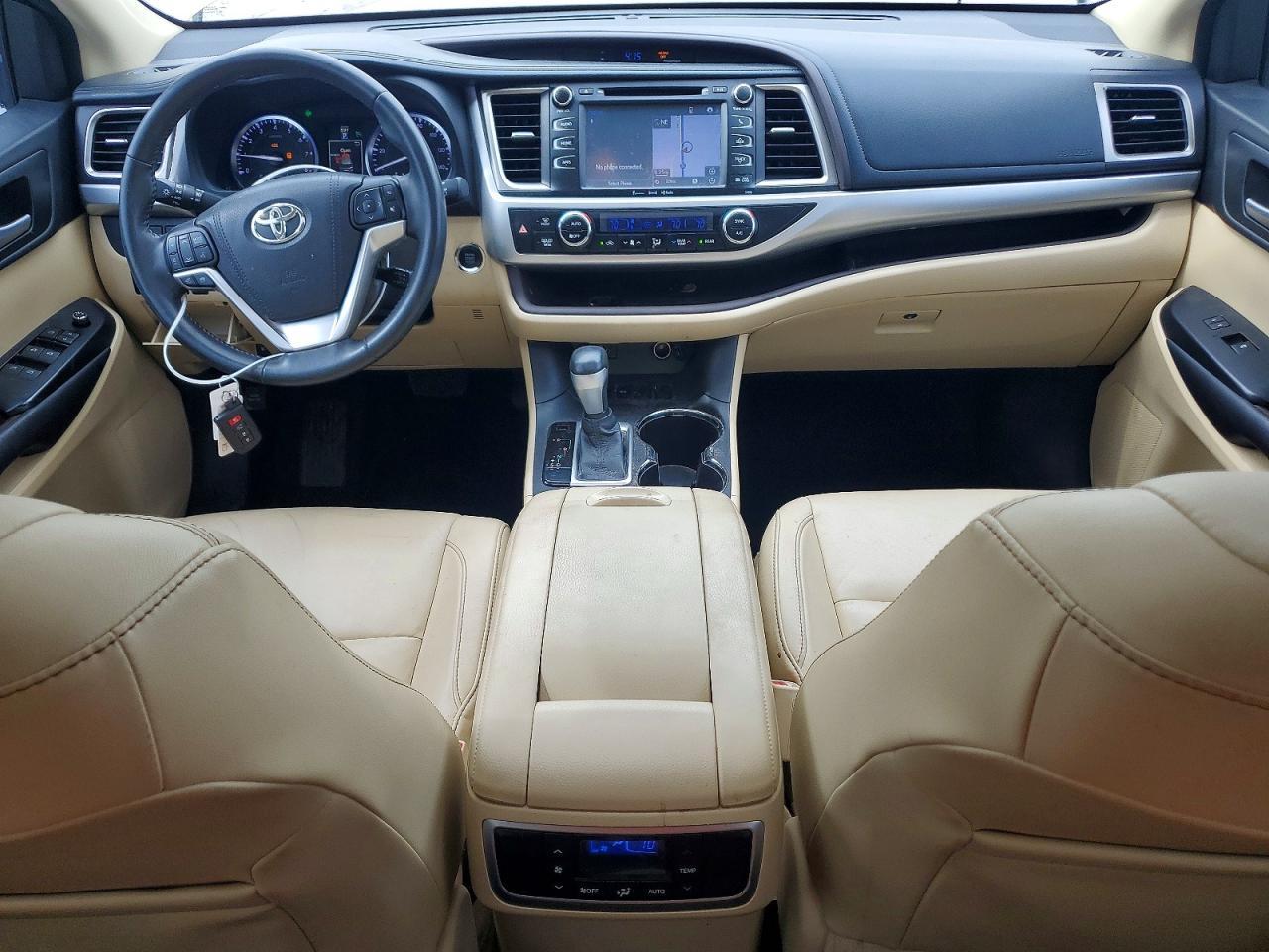 2016 TOYOTA HIGHLANDER