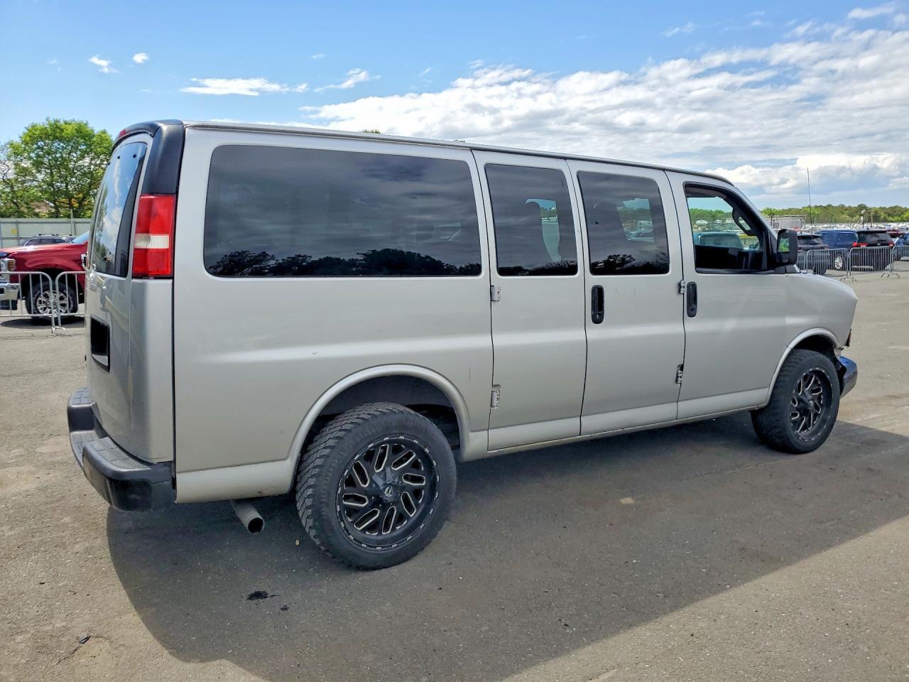 2016 CHEVROLET EXPRESS 2500