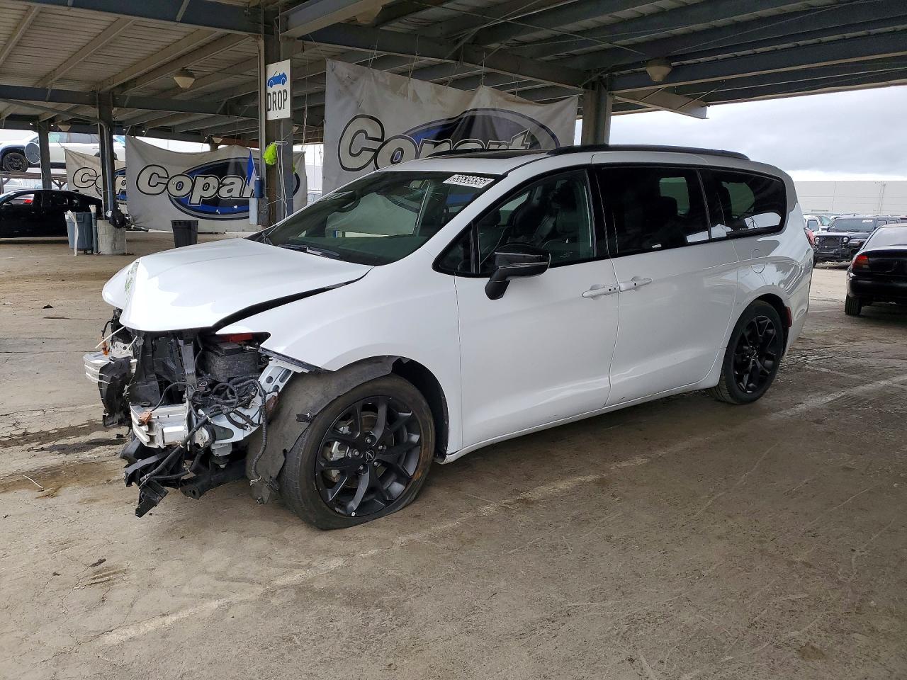 2025 CHRYSLER Pacifica
