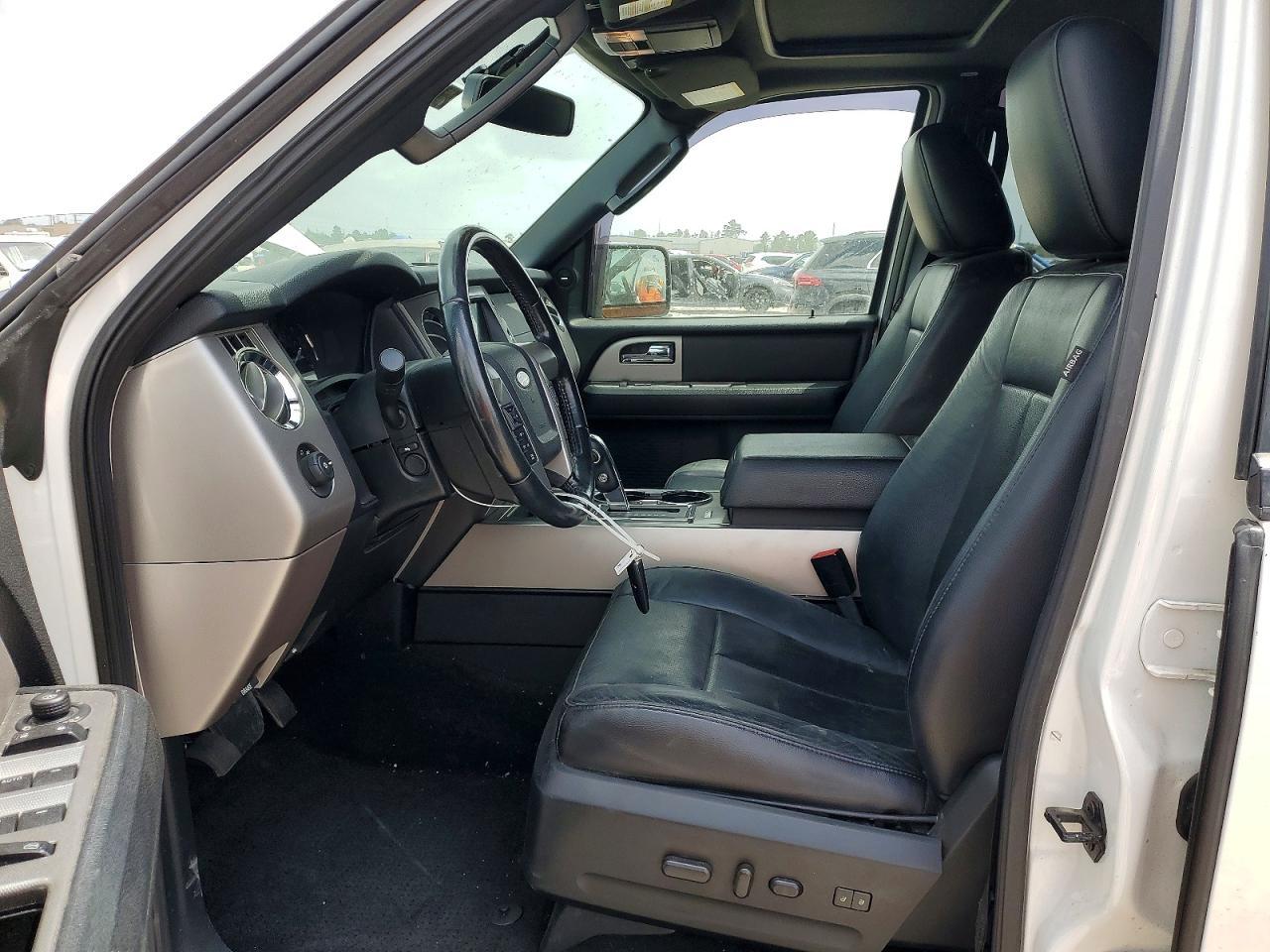 2017 FORD Expedition