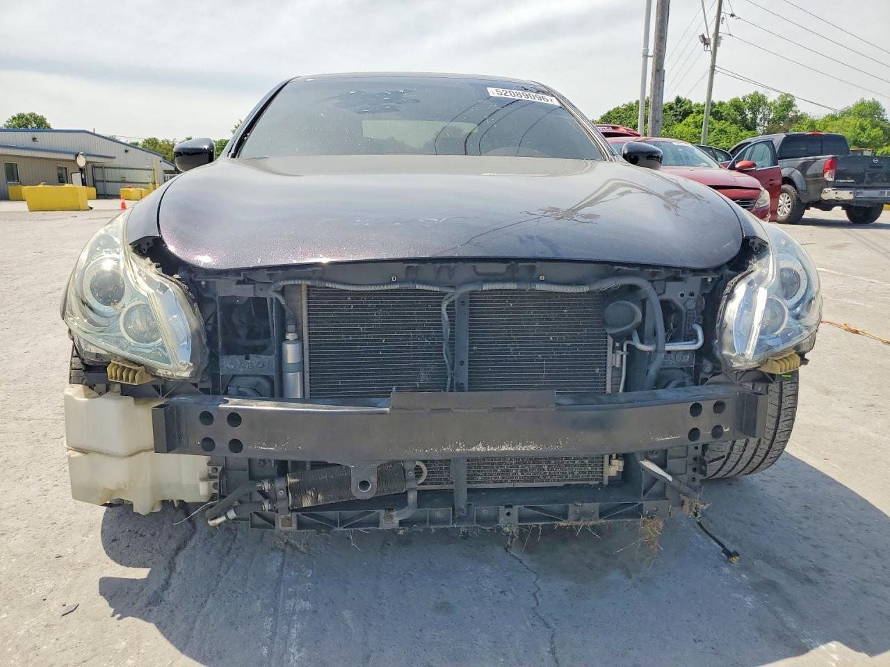 2011 INFINITI G37
