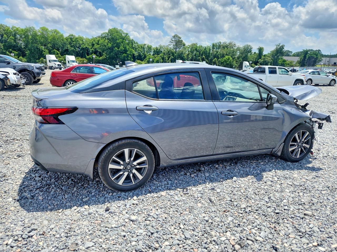 2020 NISSAN VERSA