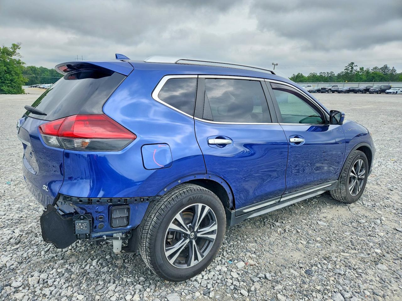 2018 NISSAN ROGUE