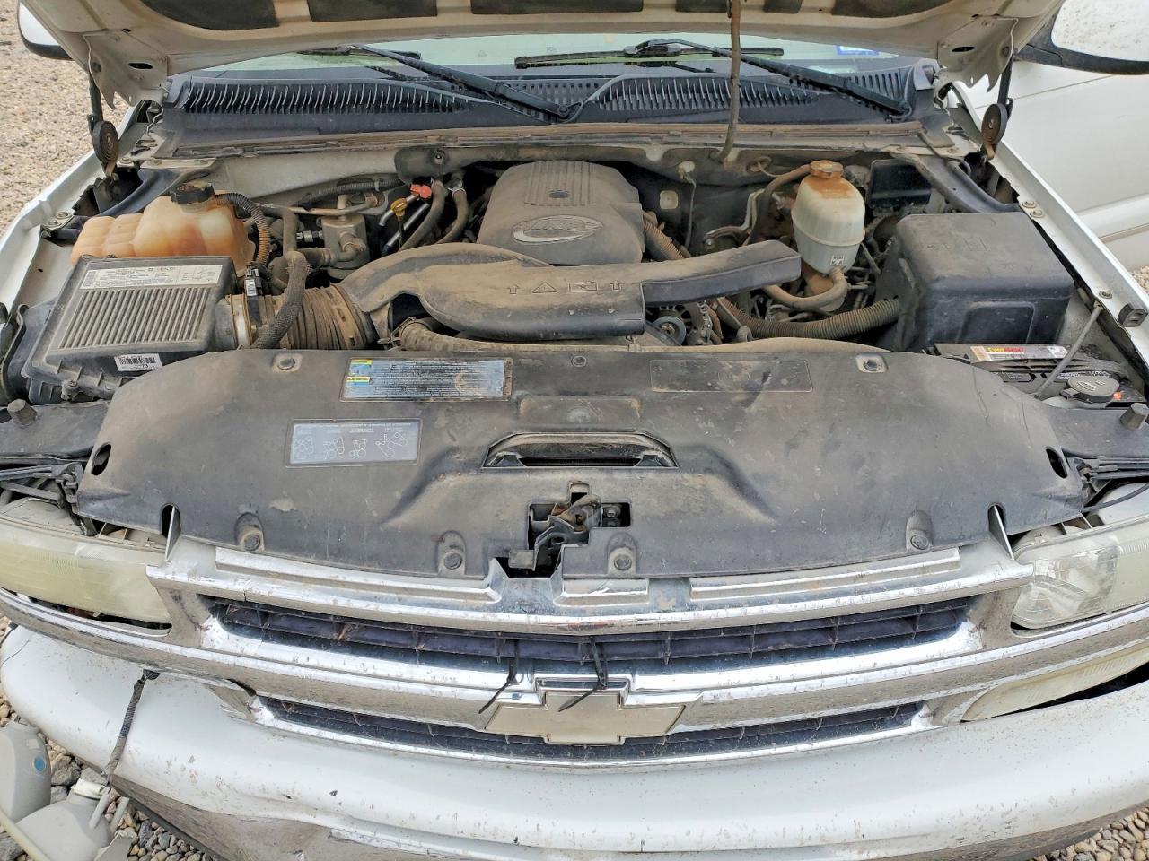 2004 CHEVROLET Suburban