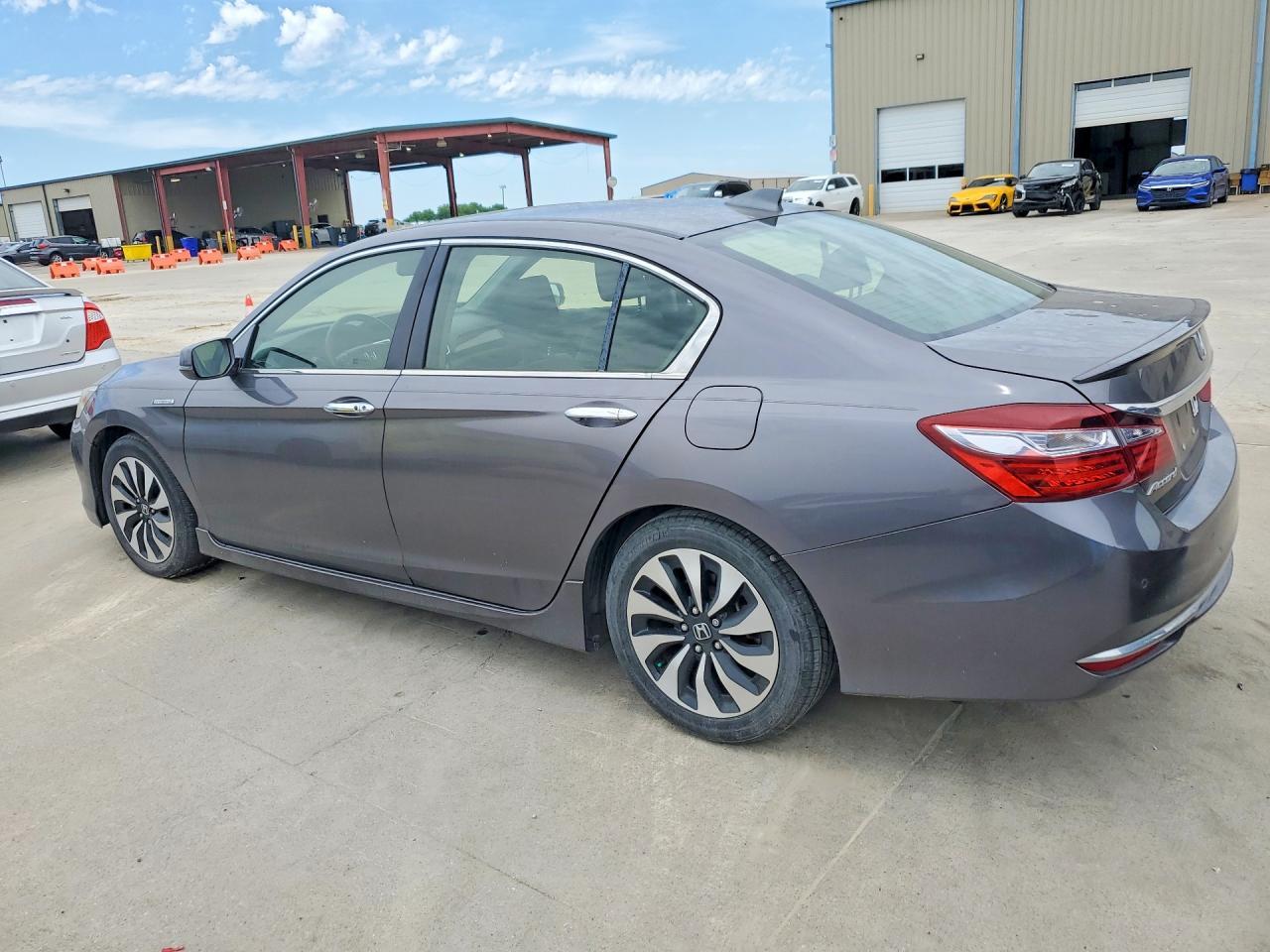 2017 HONDA ACCORD