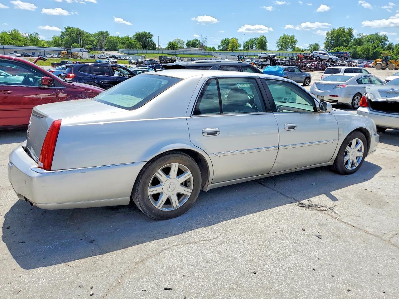 2006 CADILLAC DTS