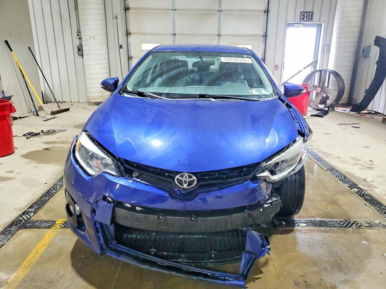 2015 TOYOTA COROLLA