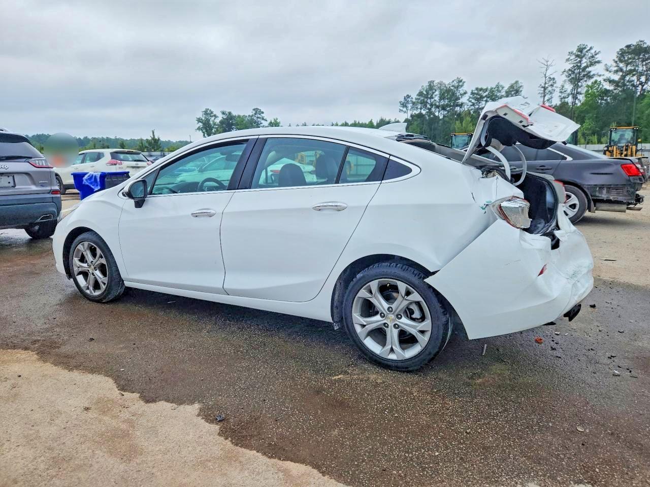 2017 CHEVROLET CRUZE