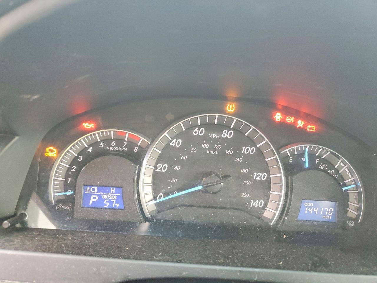 2014 TOYOTA CAMRY