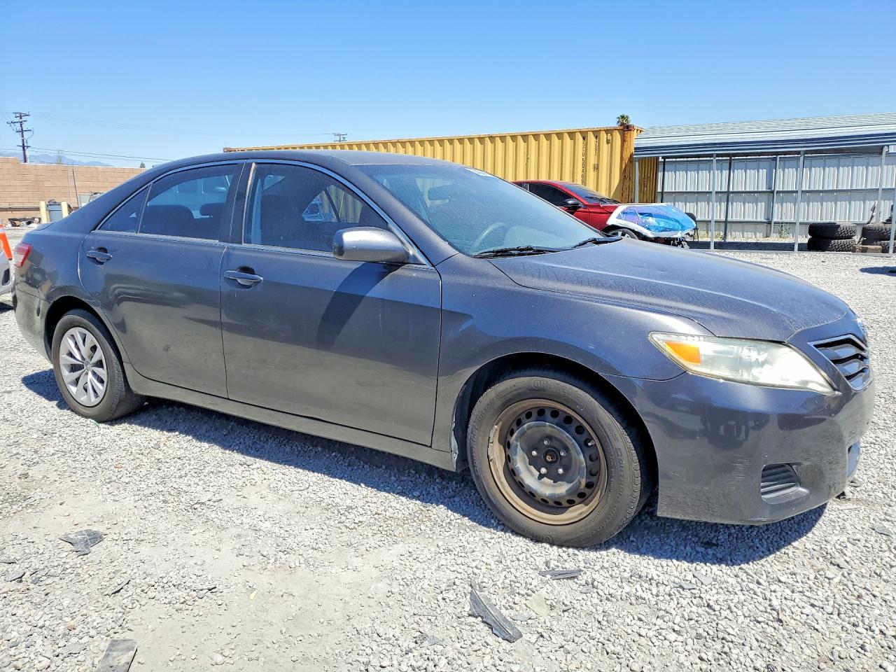 2011 TOYOTA CAMRY