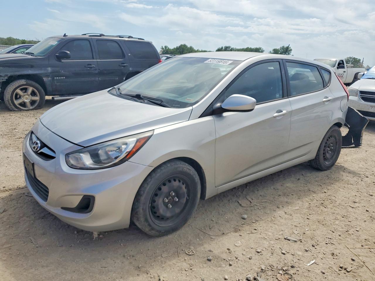 2012 HYUNDAI ACCENT