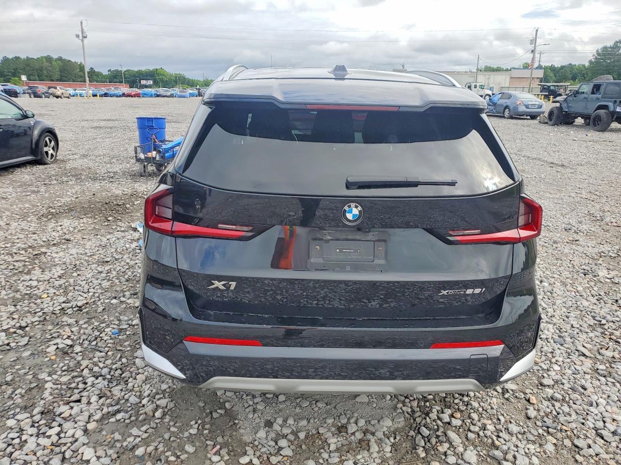 2025 BMW X1