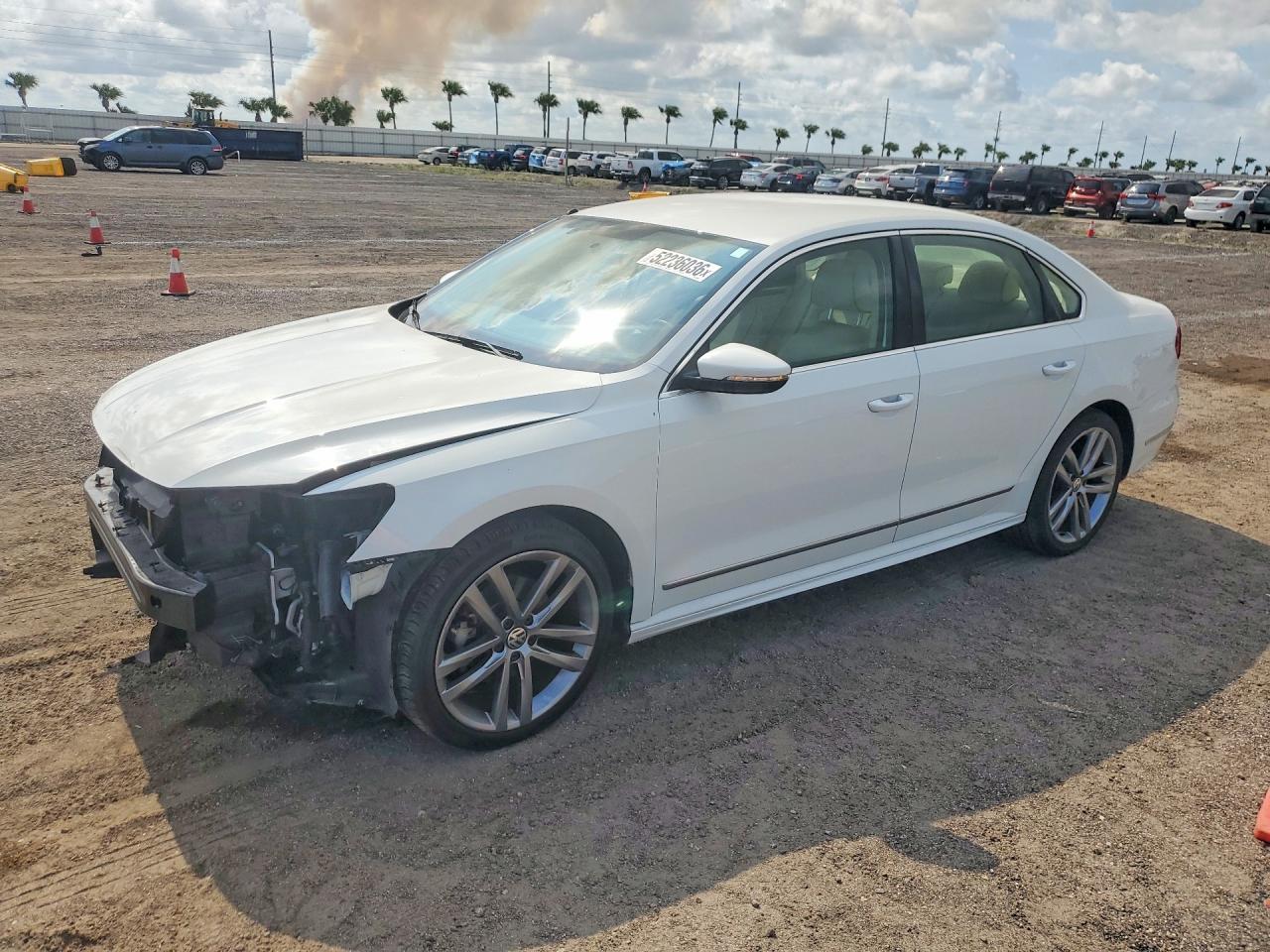 2016 VOLKSWAGEN Passat