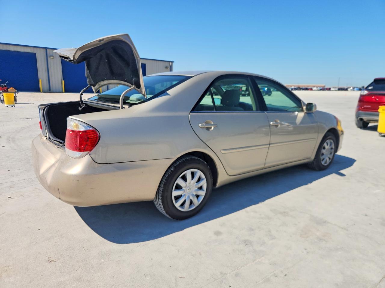 2005 TOYOTA CAMRY