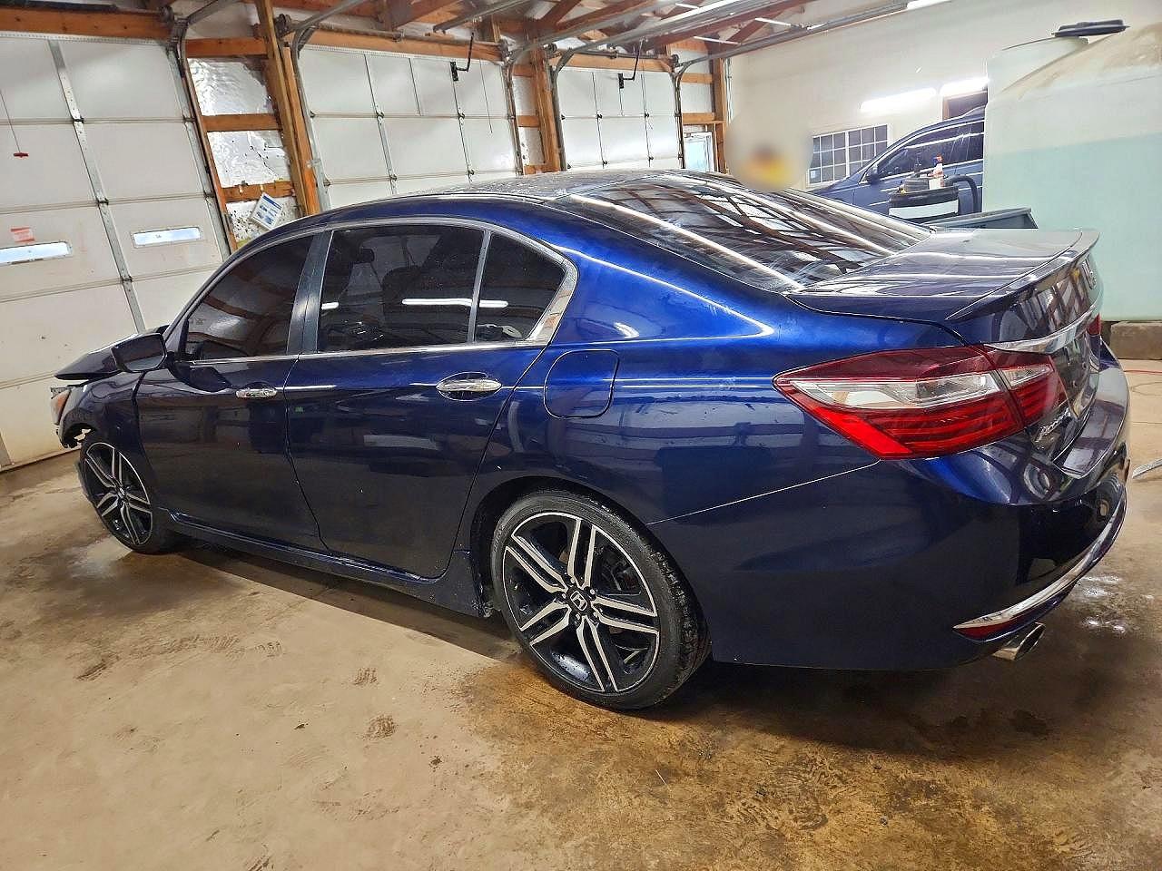 2017 HONDA ACCORD