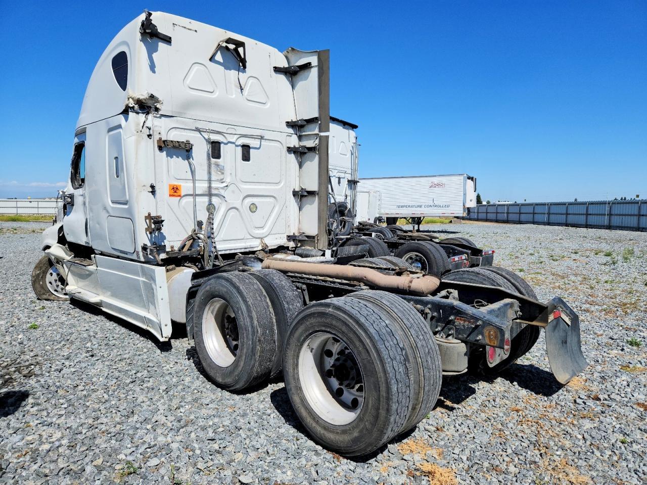 2016 FREIGHTLINER CASCADIA