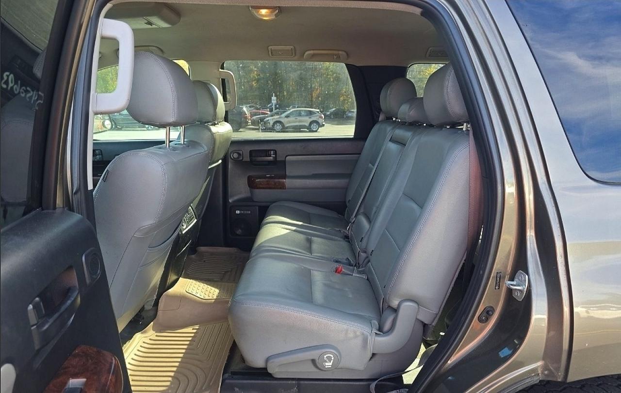 2008 TOYOTA Sequoia
