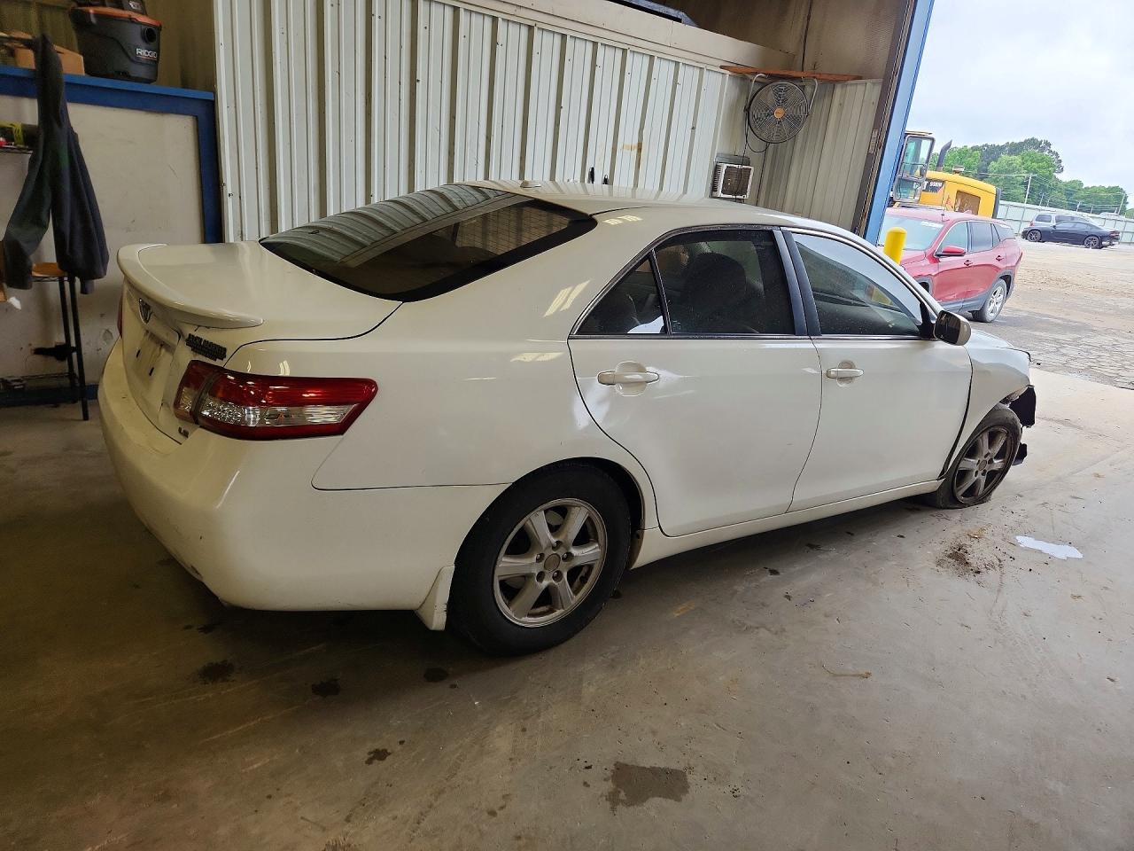 2010 TOYOTA CAMRY