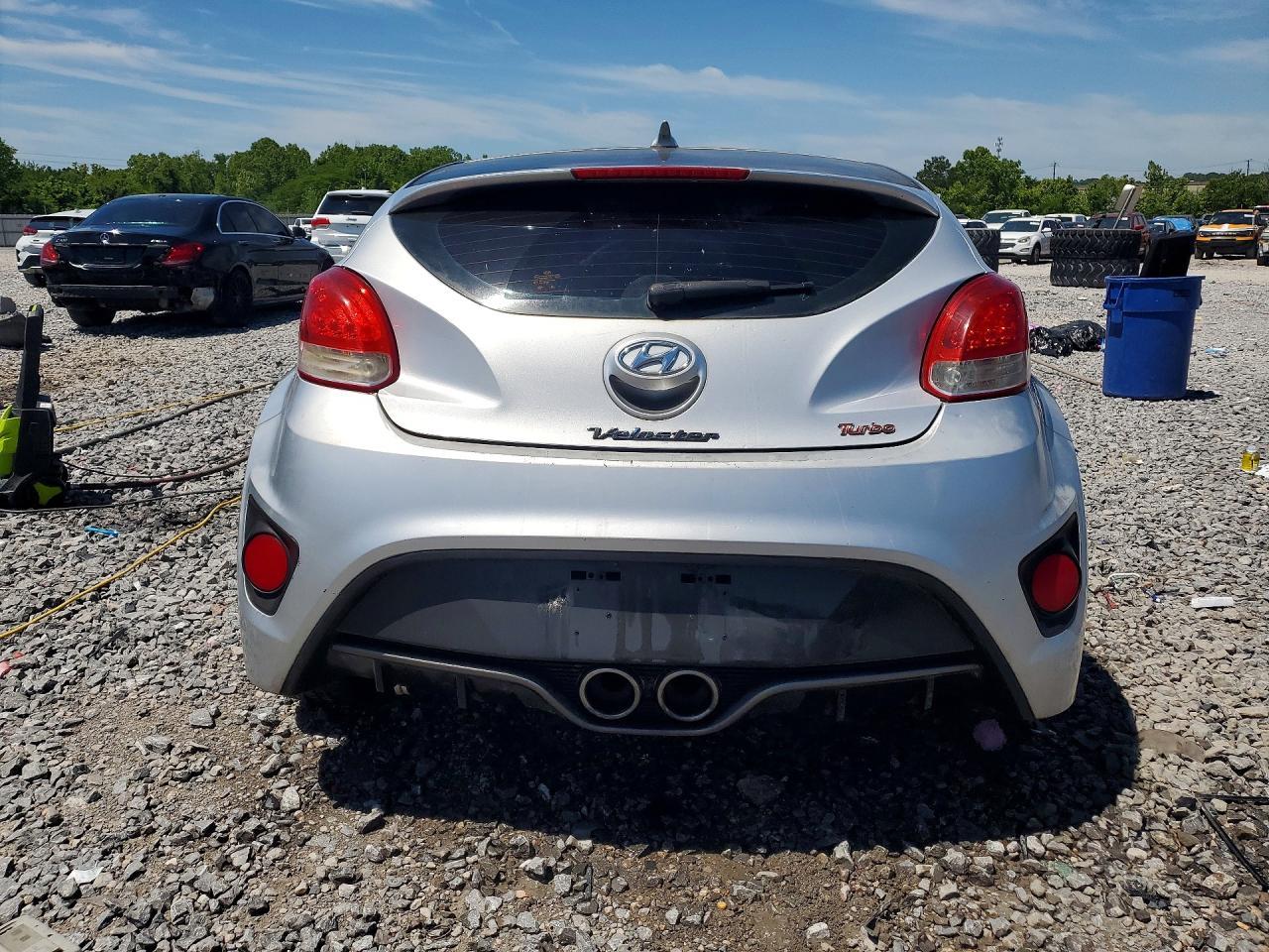 2013 HYUNDAI VELOSTER
