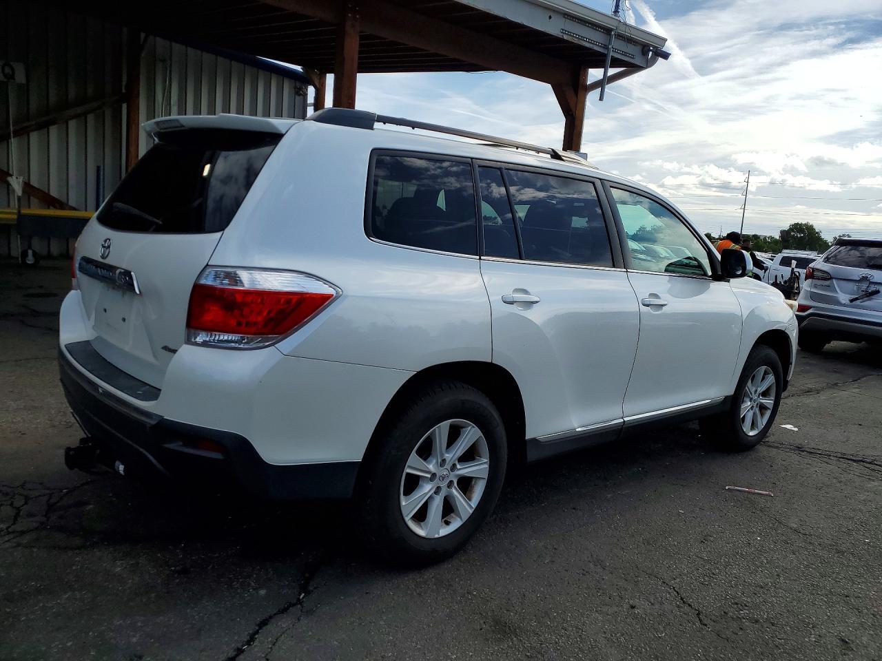 2012 TOYOTA HIGHLANDER
