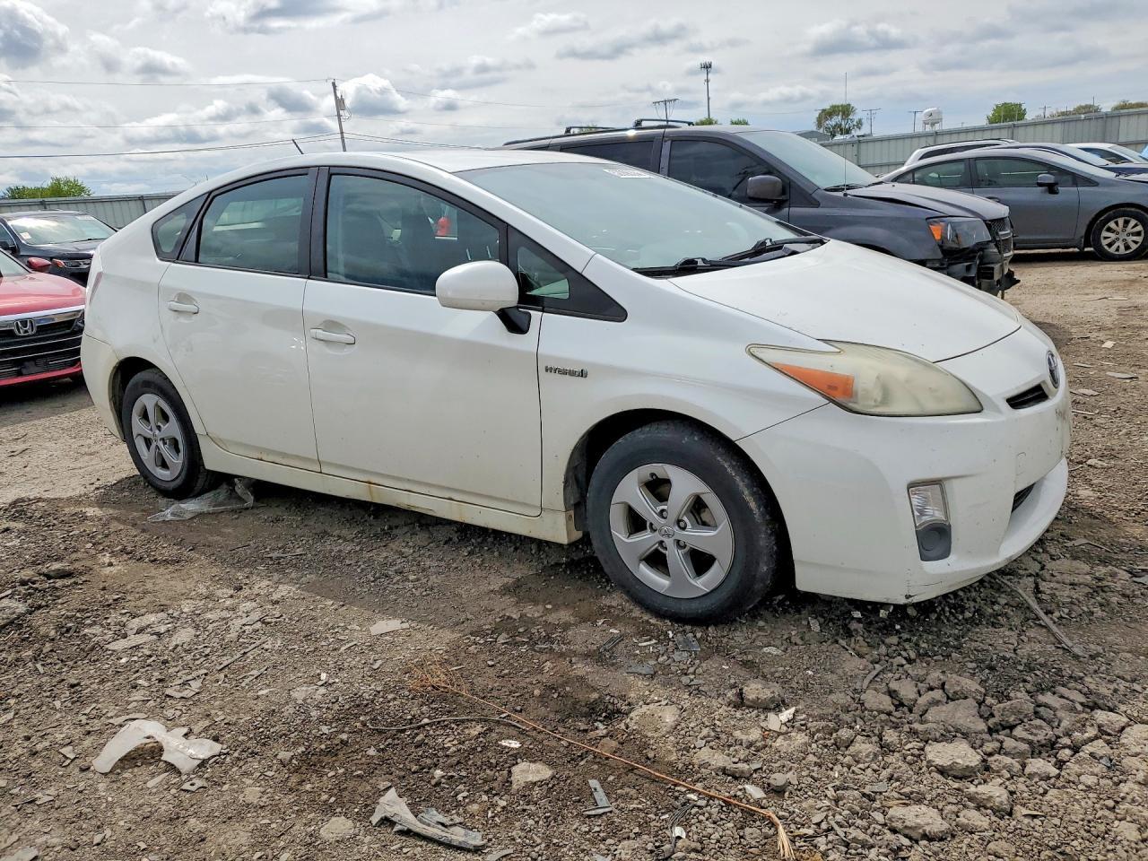 2011 TOYOTA PRIUS