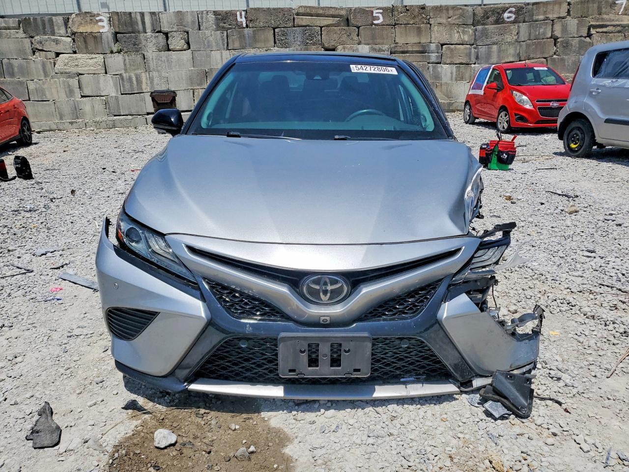 2018 TOYOTA CAMRY