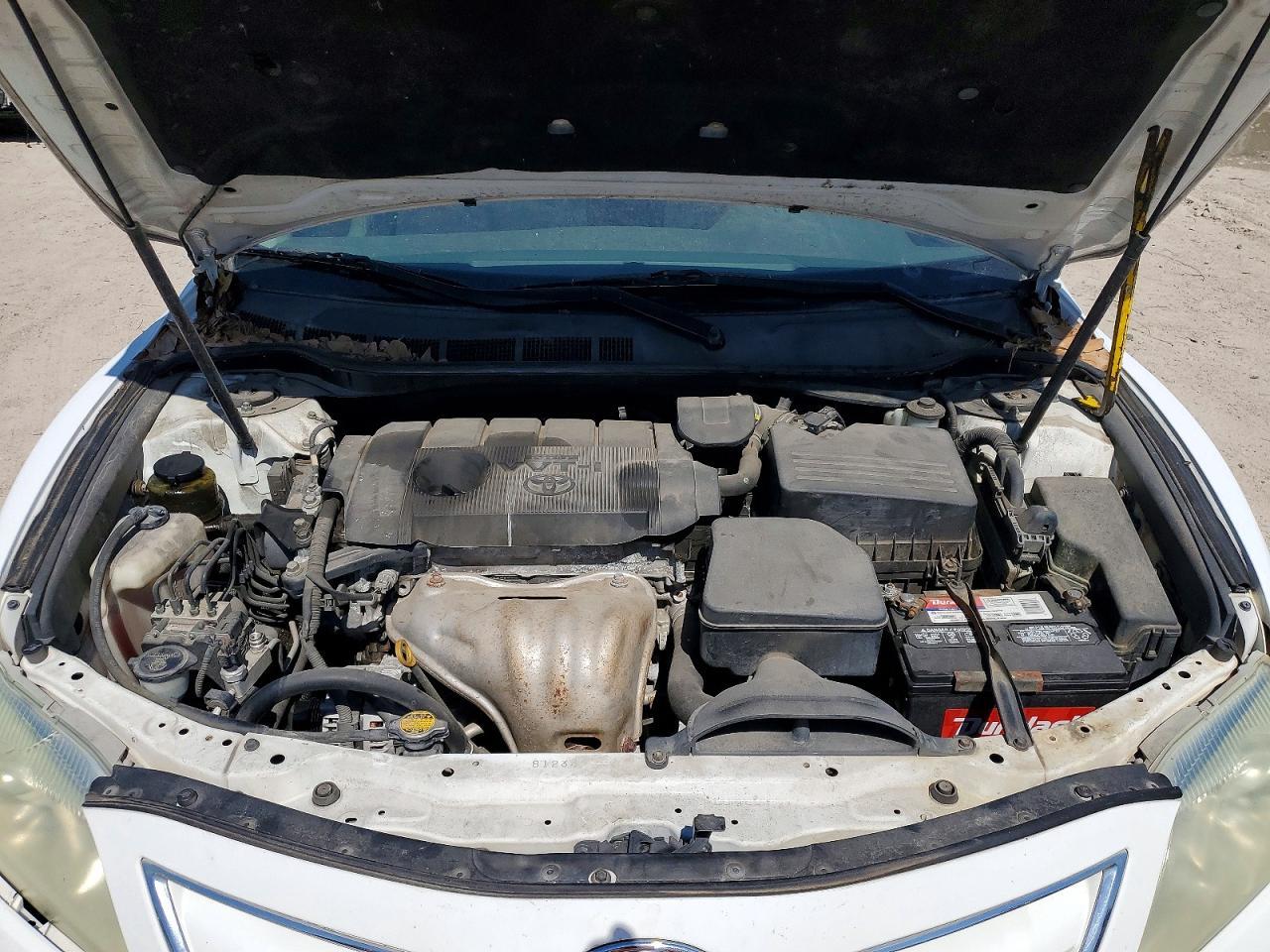 2011 TOYOTA CAMRY