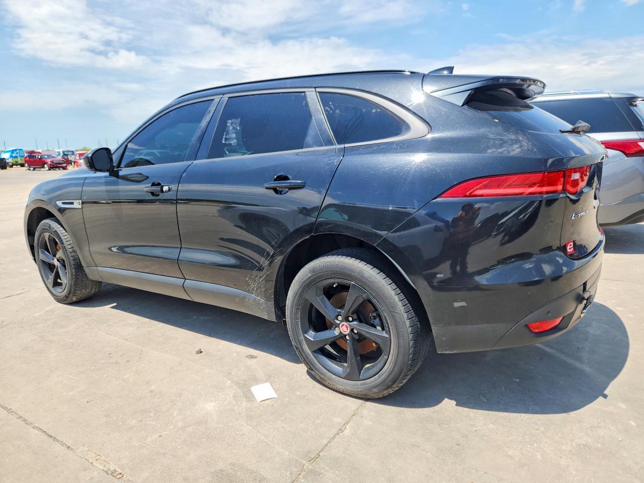2018 JAGUAR F-Pace