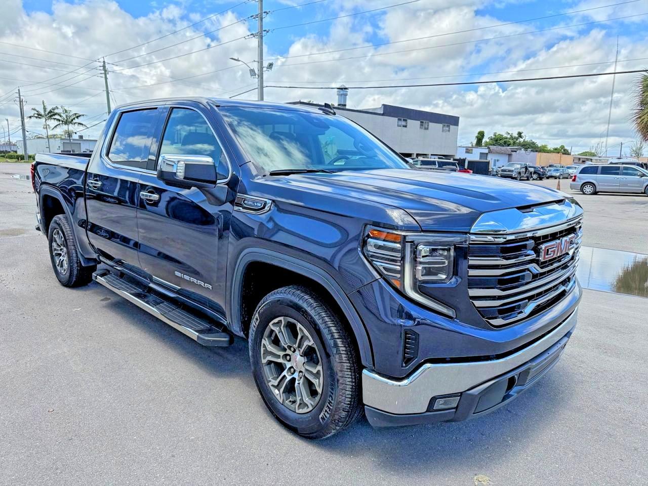 2025 GMC Sierra