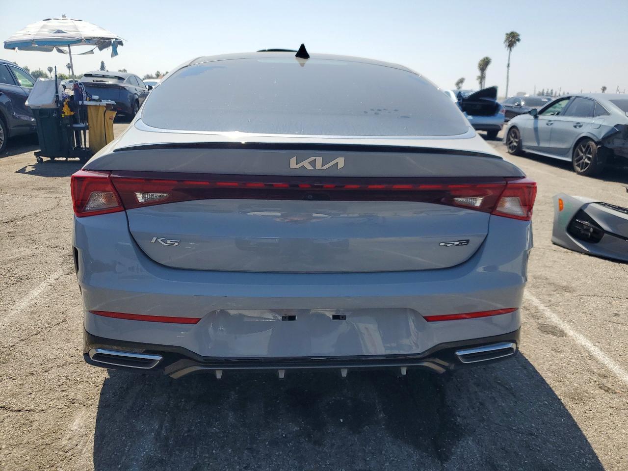 2022 KIA K5