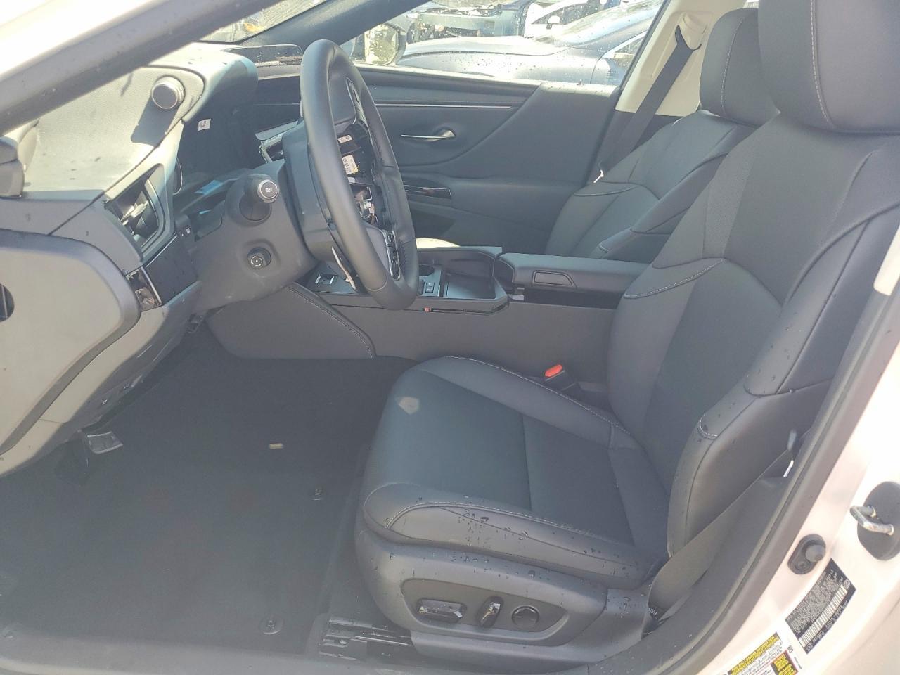 2025 LEXUS ES 300H