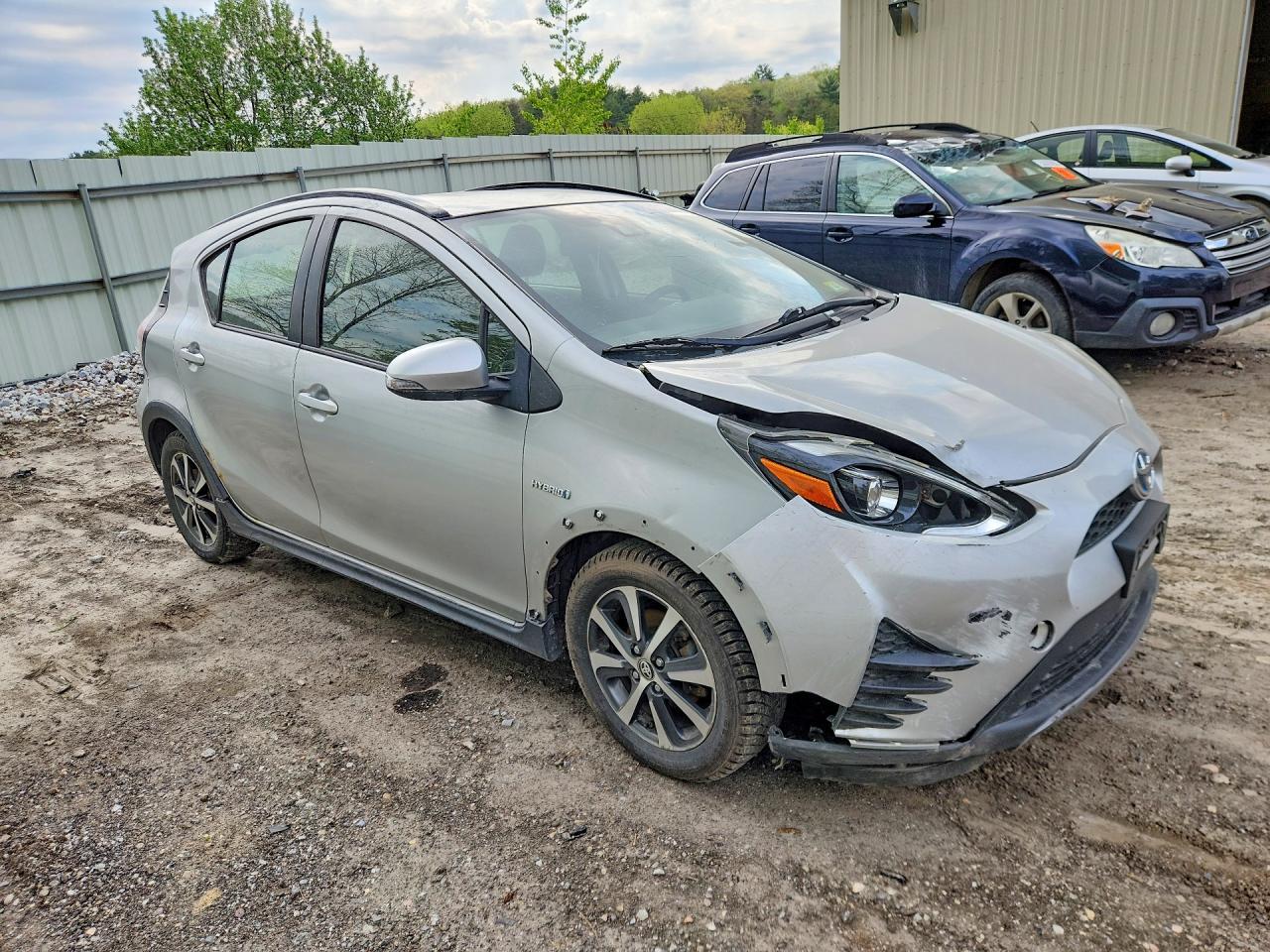 2018 TOYOTA Prius c
