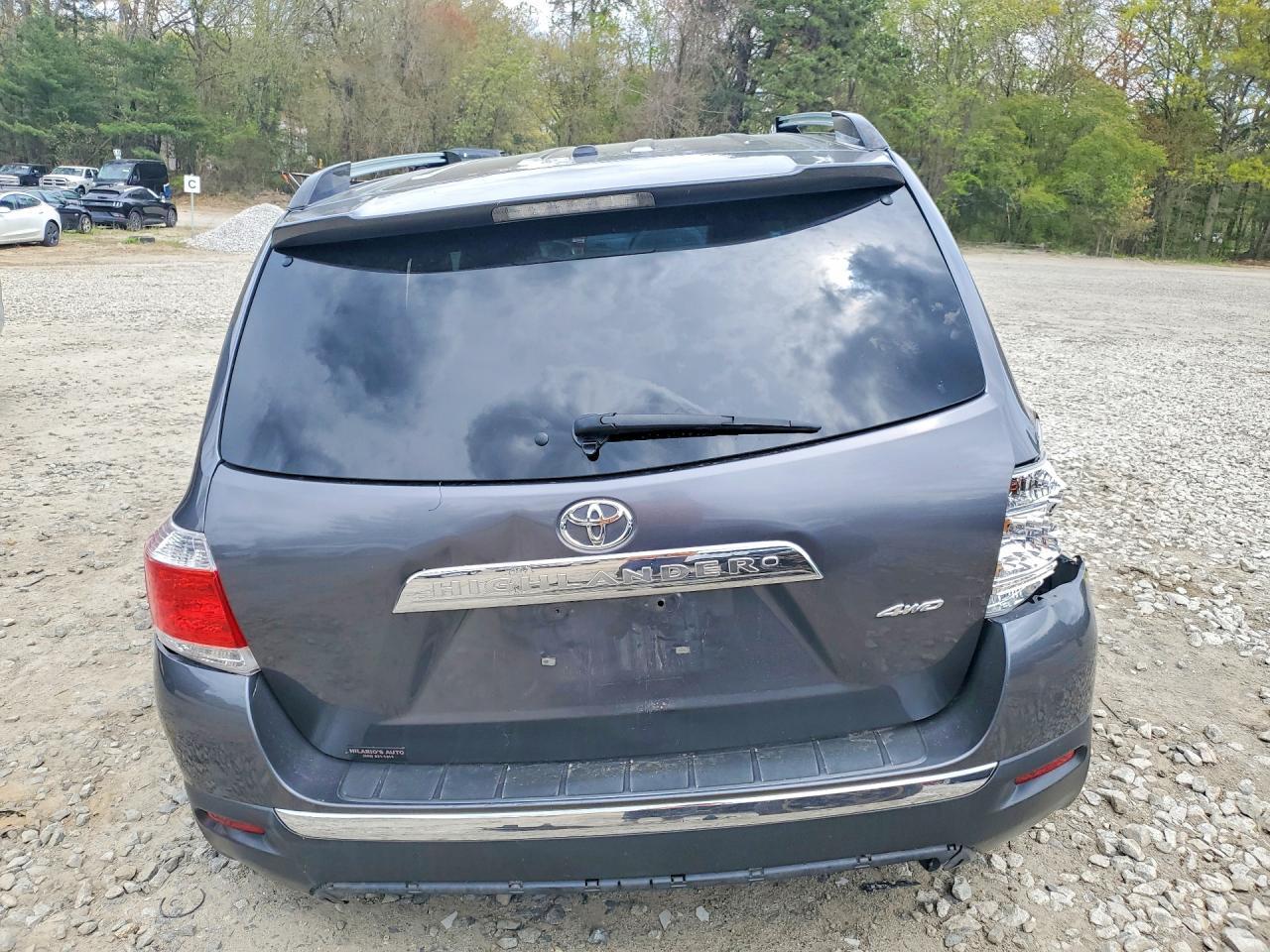 2013 TOYOTA HIGHLANDER