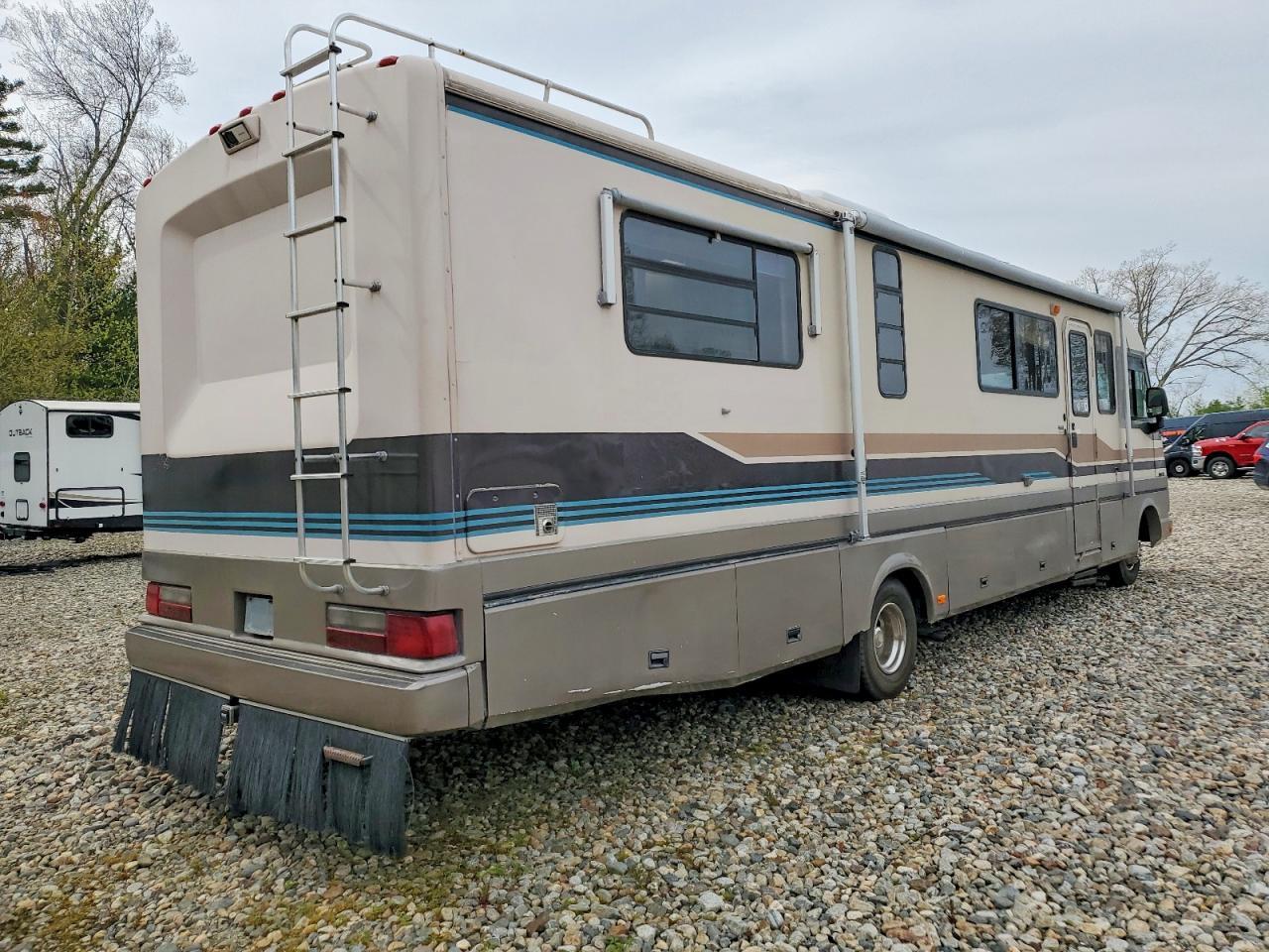 1992 FORD F530