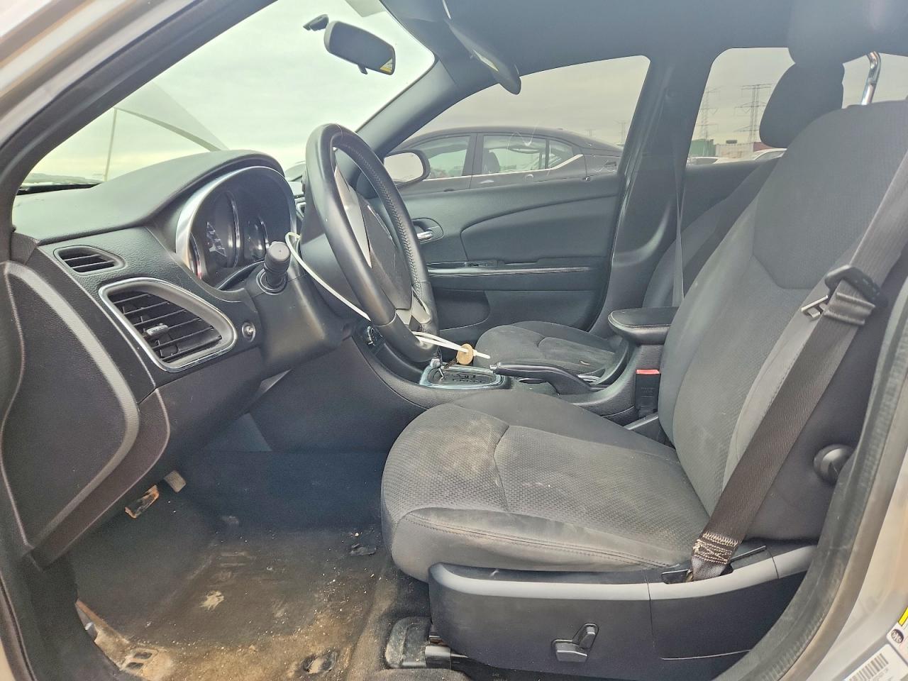 2014 CHRYSLER 200