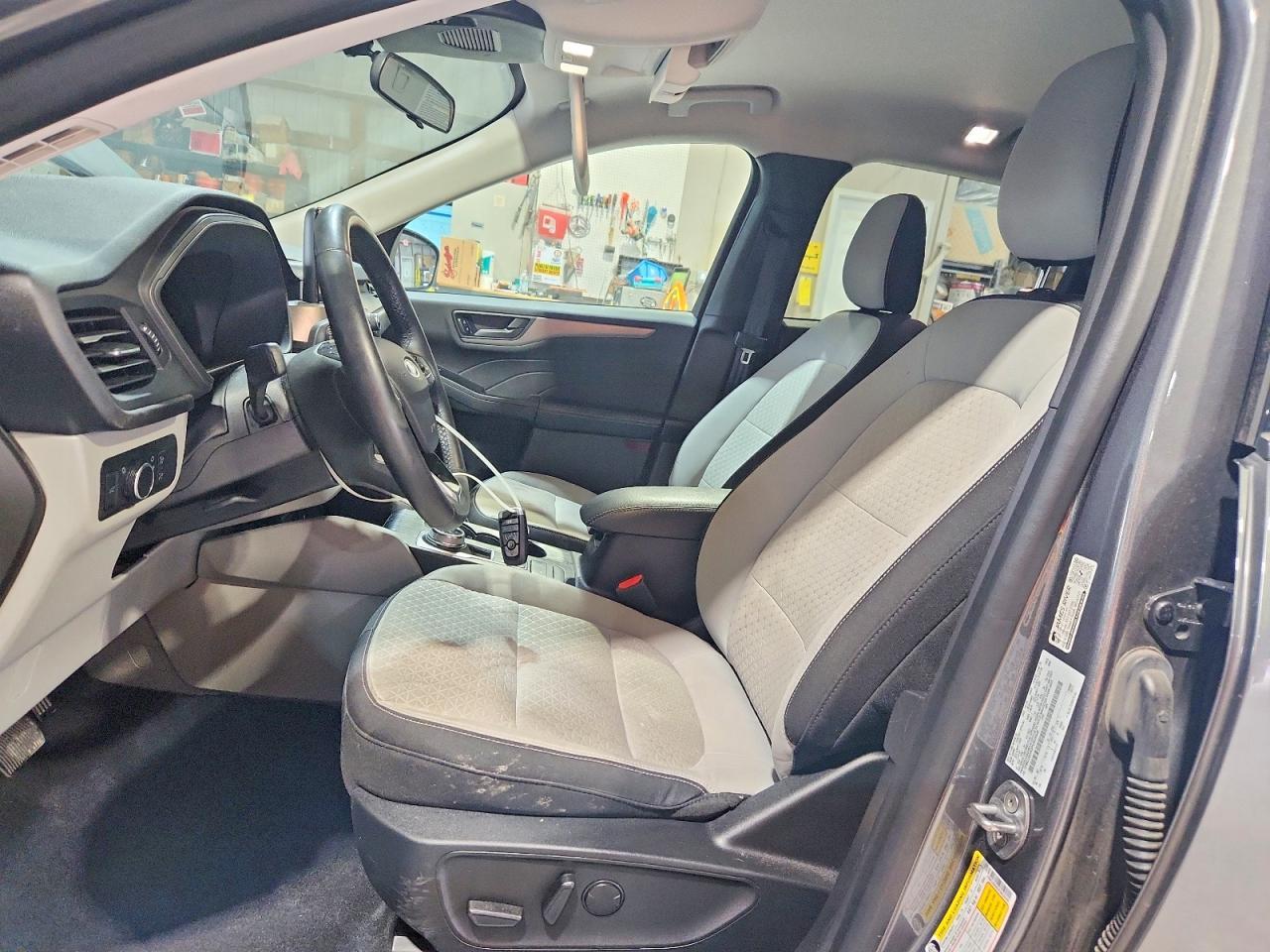 2023 FORD ESCAPE