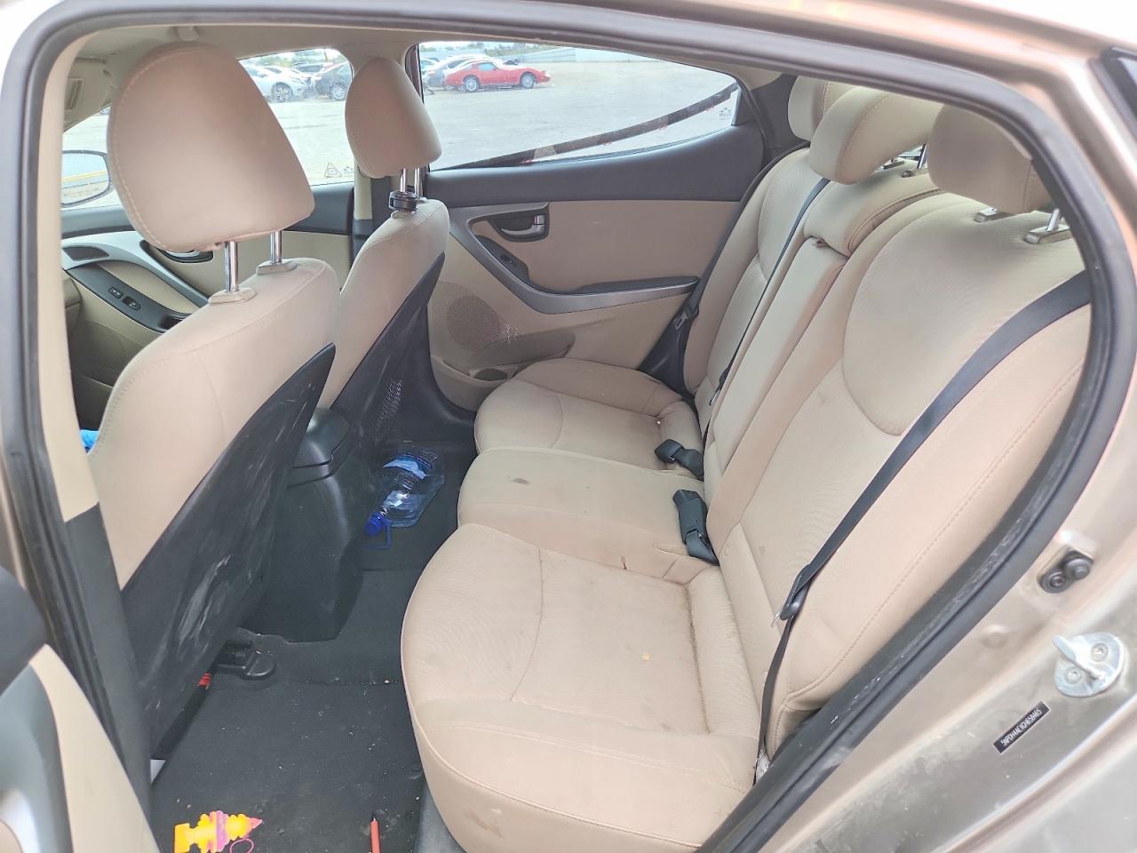 2016 HYUNDAI ELANTRA